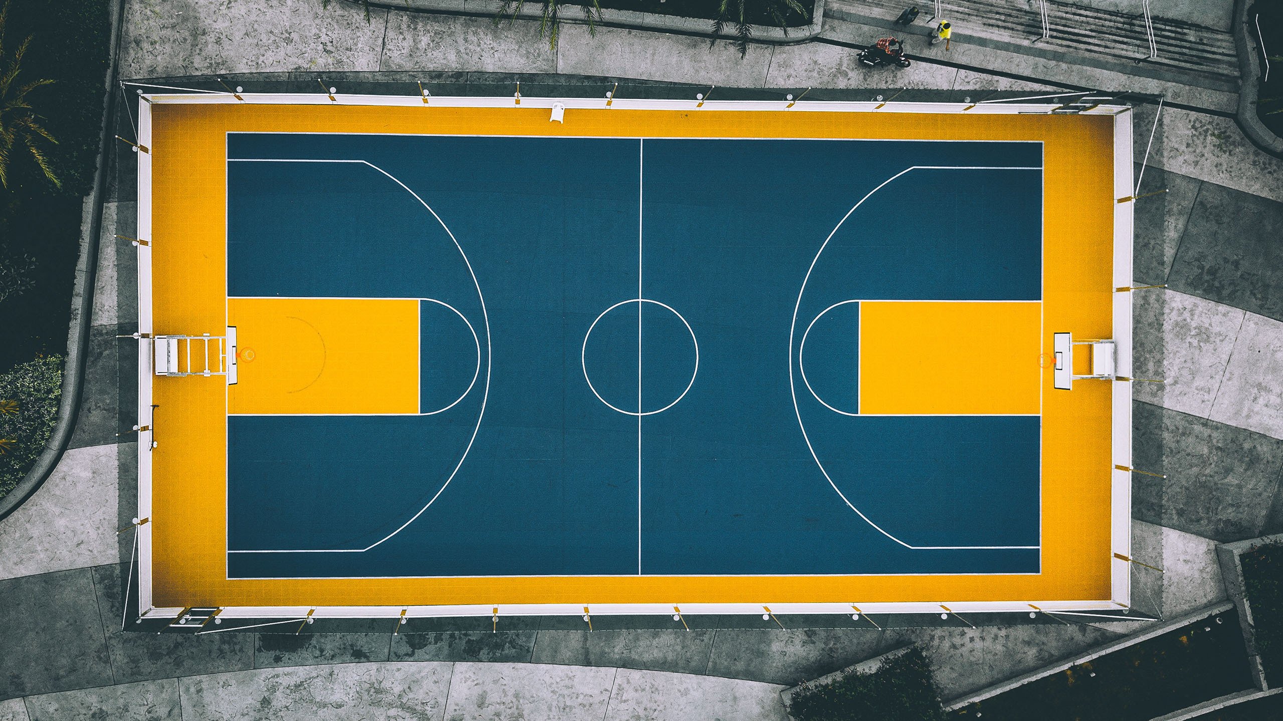 冰火两重天，巴萨五连胜霸气领跑，孙兴慜主帅深陷下课危机，冰火两重天，巴萨五连胜领跑，孙兴慜主帅深陷下课危机